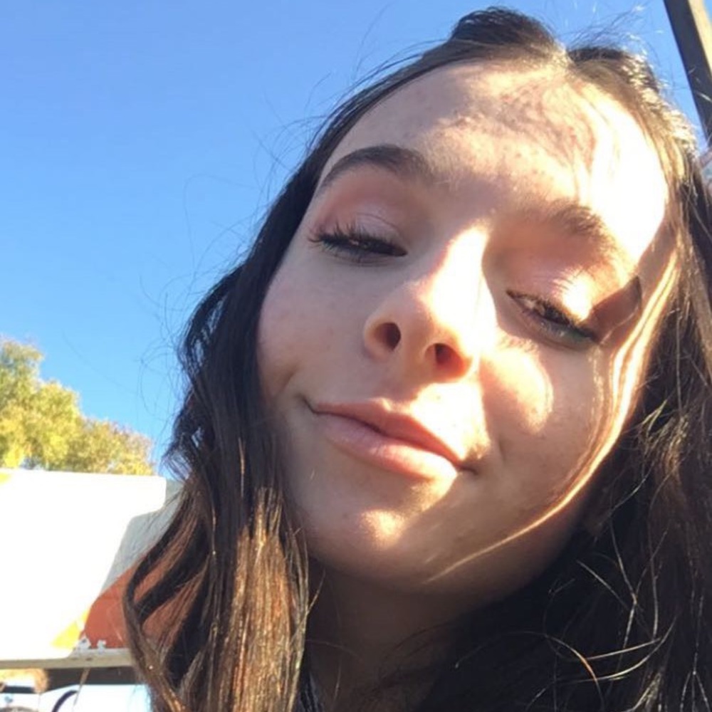 Meet your Posher, Abi